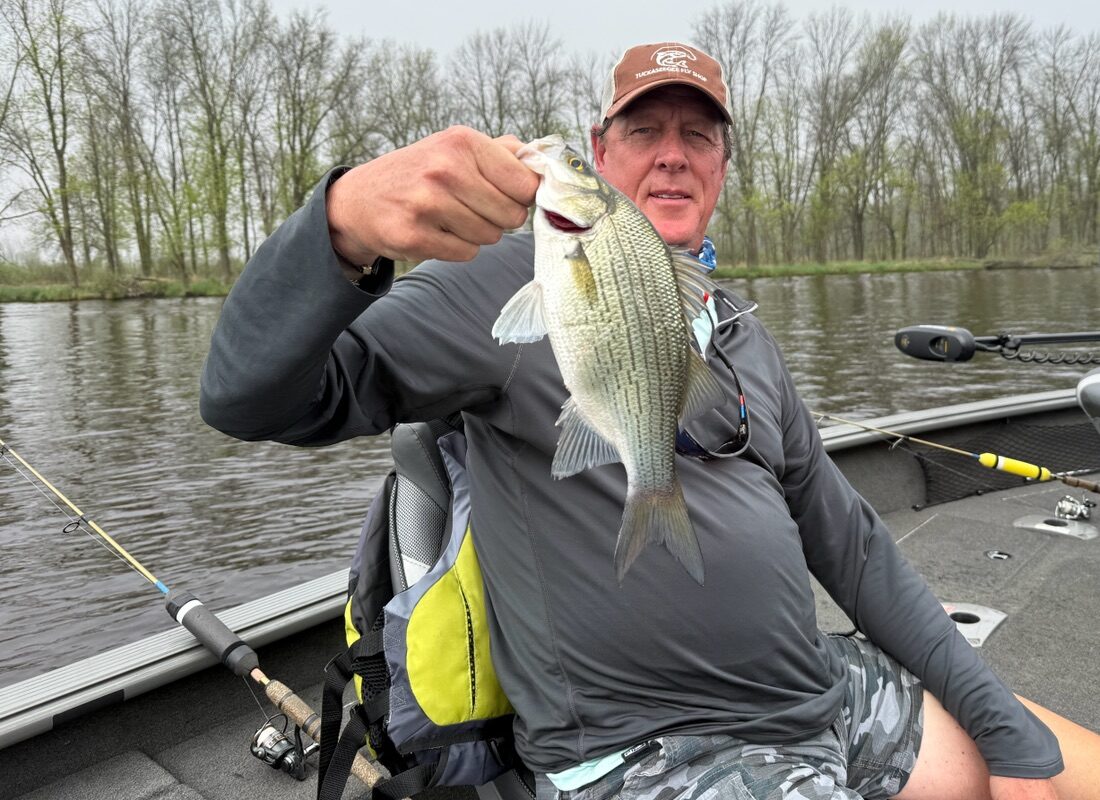Wisconsin Guide Fishing: Lake Winnebago System
